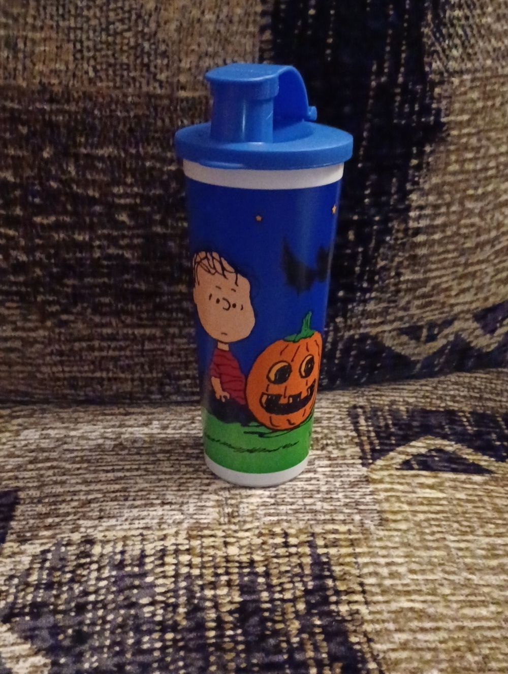 4/$60 New Blue Halloween Peanuts Tupperware Travel Cup with Flip Lid - 16 oz.